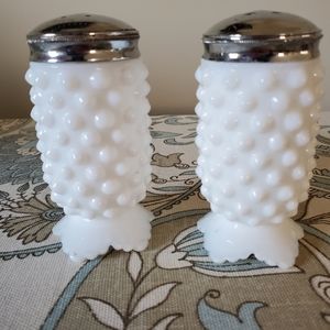 Hobnail salt and pepper shakers